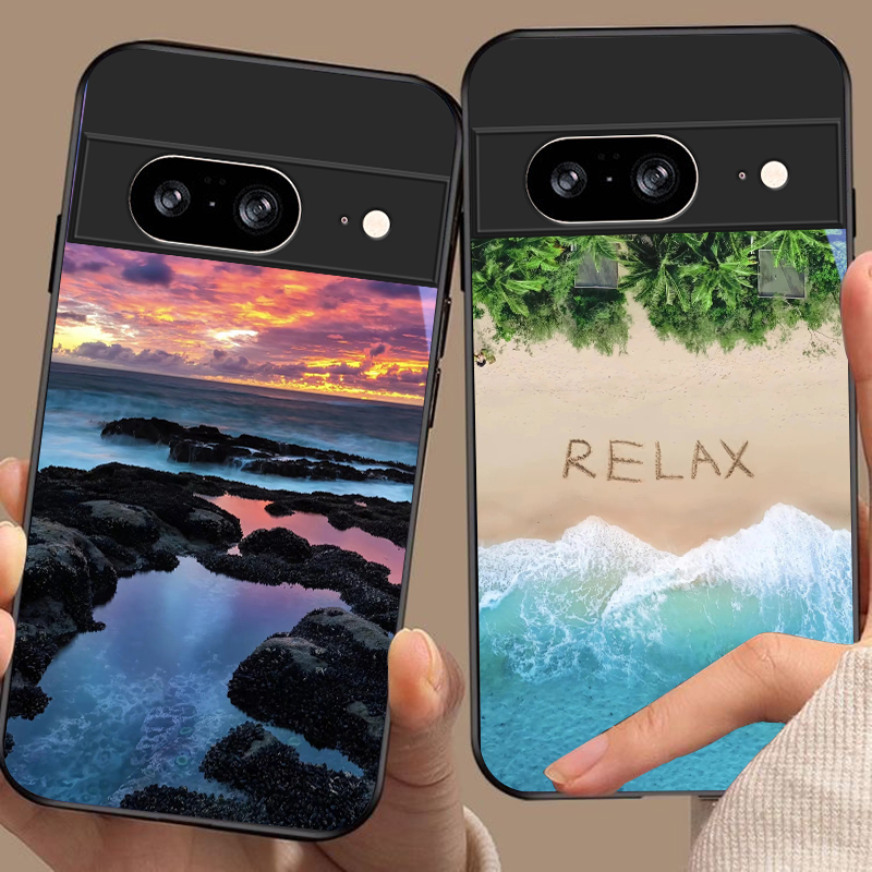 Google Pixel 8A - غطاء هاتف زجاجي أسود بتصميم مشهد